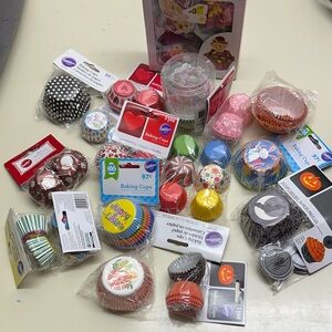 Assorted Baking Cups Set for Home Parties